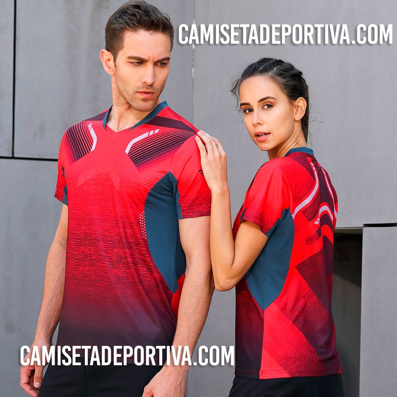 Modelos de camisetas deportivas para hombres y mujeres